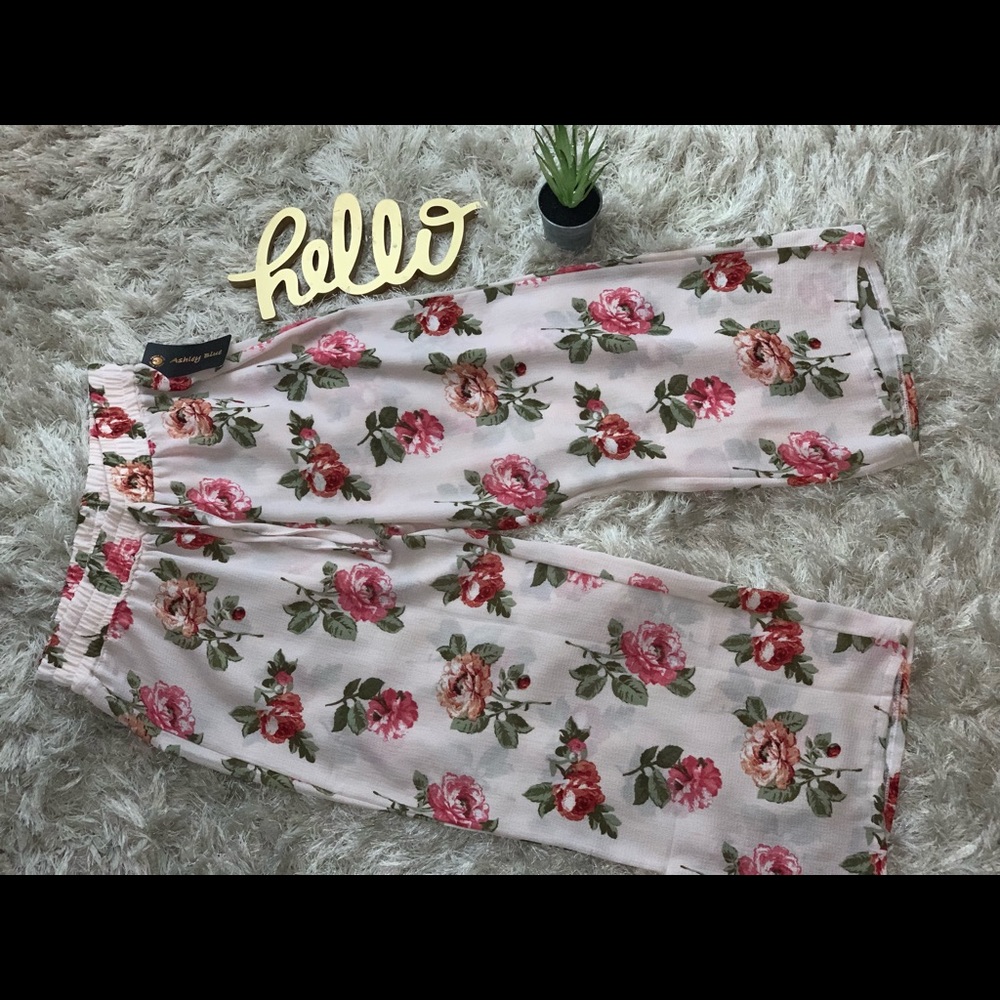 Ashley Blue floral pants| NWT